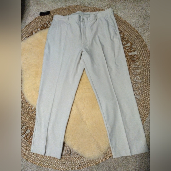 Greg Norman clubhouse performance pants NWT - Picture 2 of 10